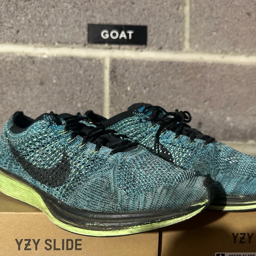 NIKE FLYKNIT RACER TRAINER ONE BLUE LAGOON BLACK POLARIZED VOLT 526628-401 11